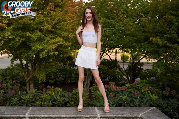 Cums For You Avery Angel [Groobygirls]