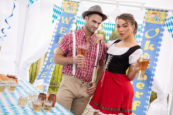 Oktoberfucked - Emma Rose, Gabriel Clark [TransAngels]