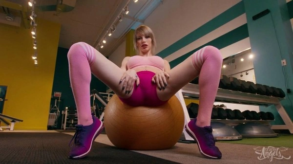 [TransAngels] Izzy Wilde - Sexercise (2024-02-16)
