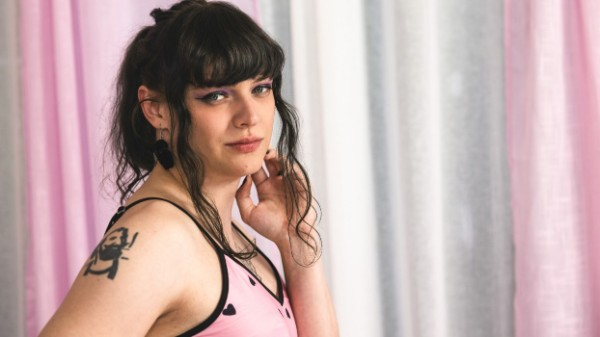 [Femout.xxx] Zoie White - Cuddle With Zoie White