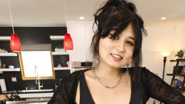 [Femout.Xxx] Cherri Spread Wide