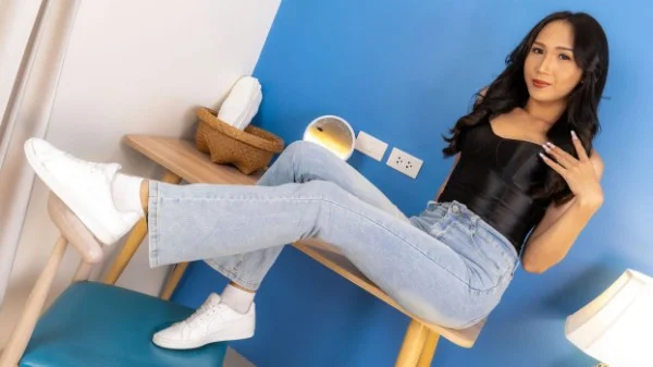 [AsianTgirl] Thicha - First Taste of Thicha